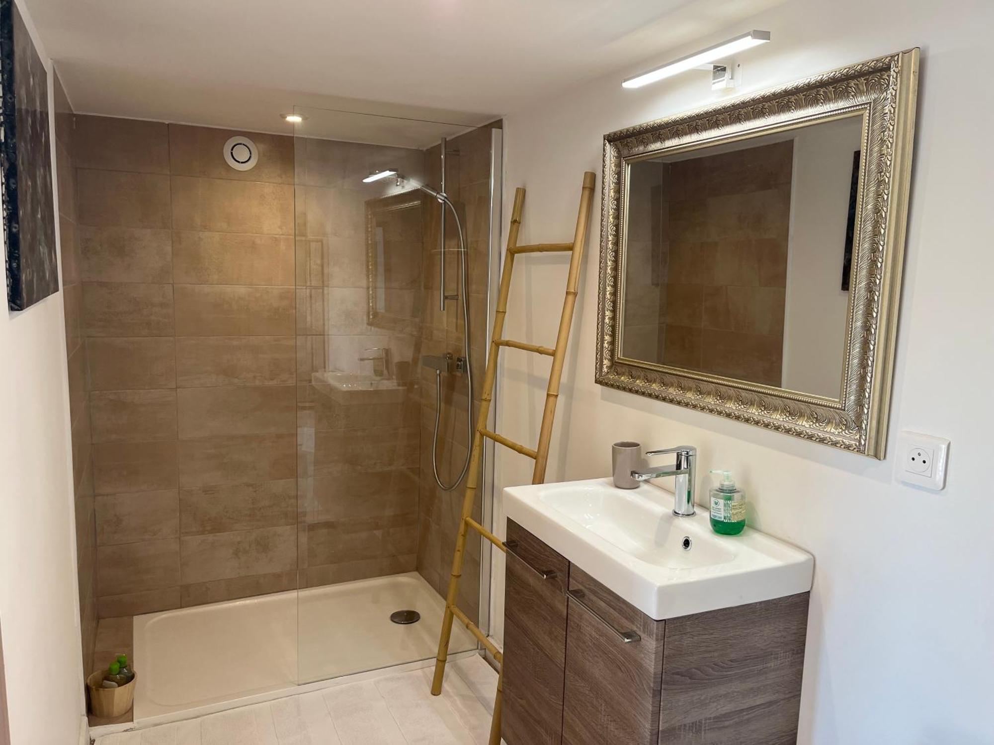Villa Heliopolis Ventiseri Экстерьер фото